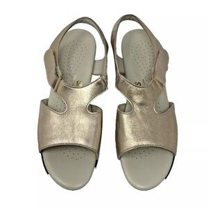 SAS Woman's Suntimer Pearl Bone Leather Sandals 10 W Tripad Comfort Block Heel